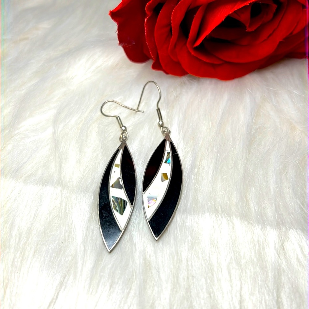 Vintage Mexico Made Enamel and Mother of Pearl Earrings
